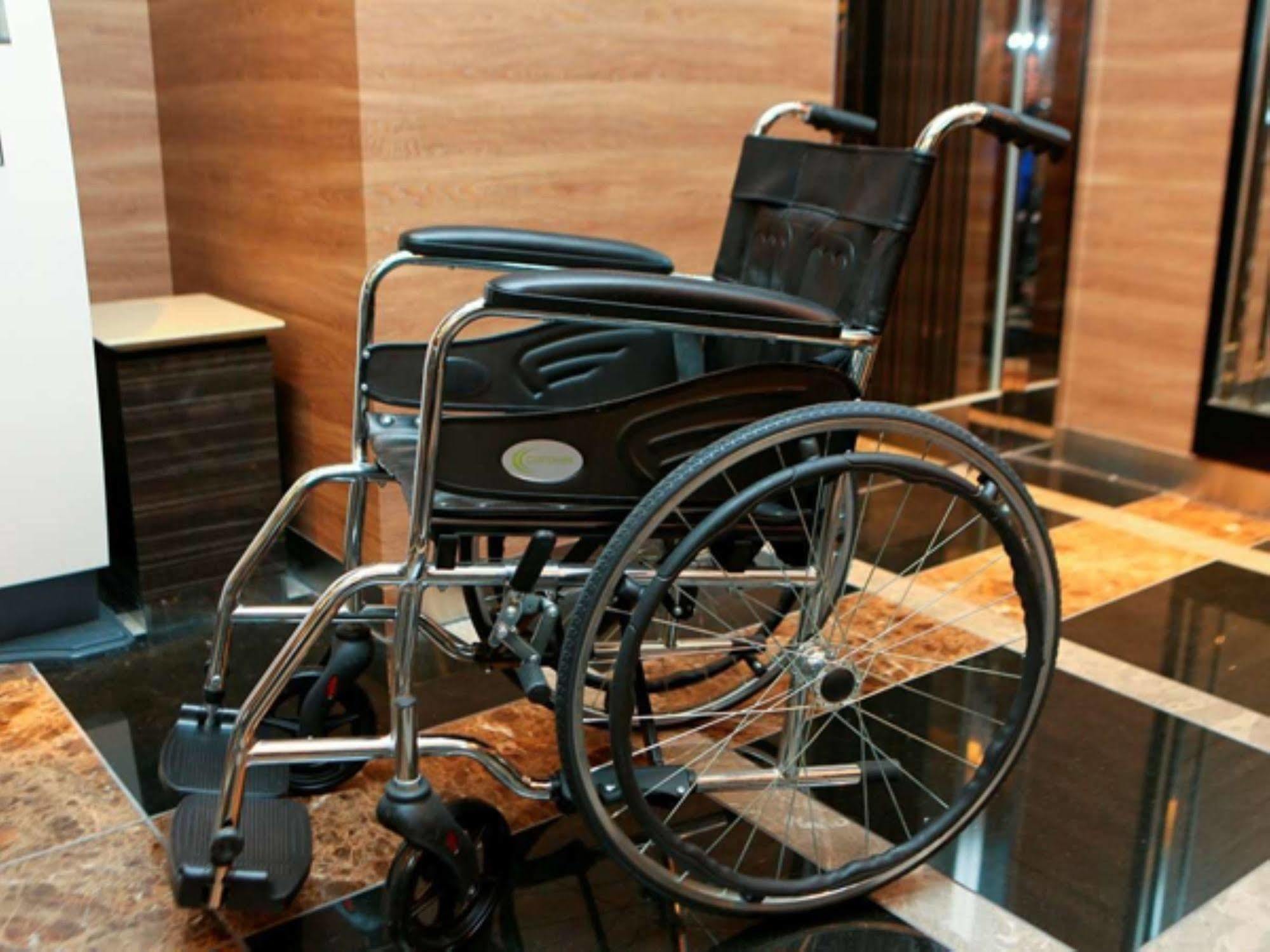 Apa Hotel Higashi Nihombashi Ekimae Tokyo Luaran gambar